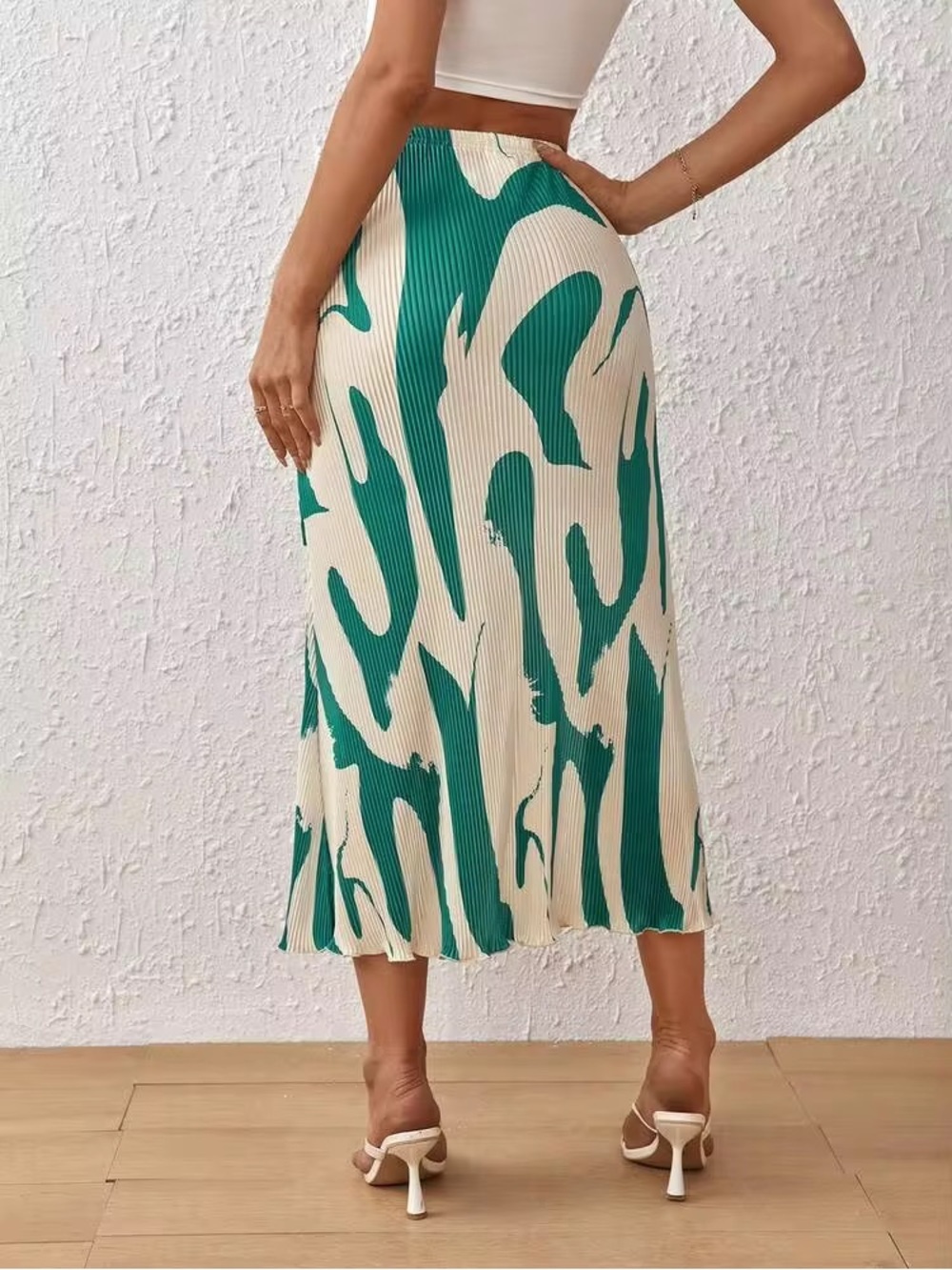 2 Pleated Abstract Print Midi Skirt Olive Green/Cream & Cream/Forest Green L/XL - Picture 4 of 15
